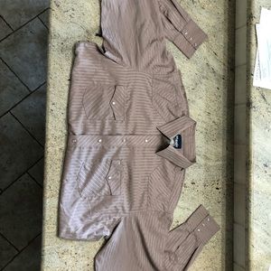 Brown pearl snap wrangler men’s XL